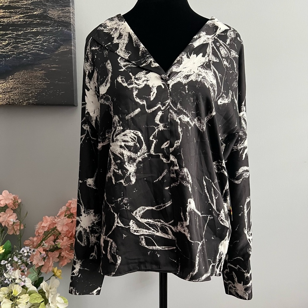 Donna Karan New York Women's Printed V-Neck Blouse Black Size XL